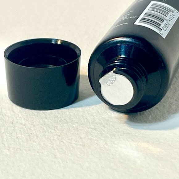 ๐ 5 for $25 item ๐ Dr. Brandt Microdermabrasion Age Defying Exfoliator - Picture 6 of 7